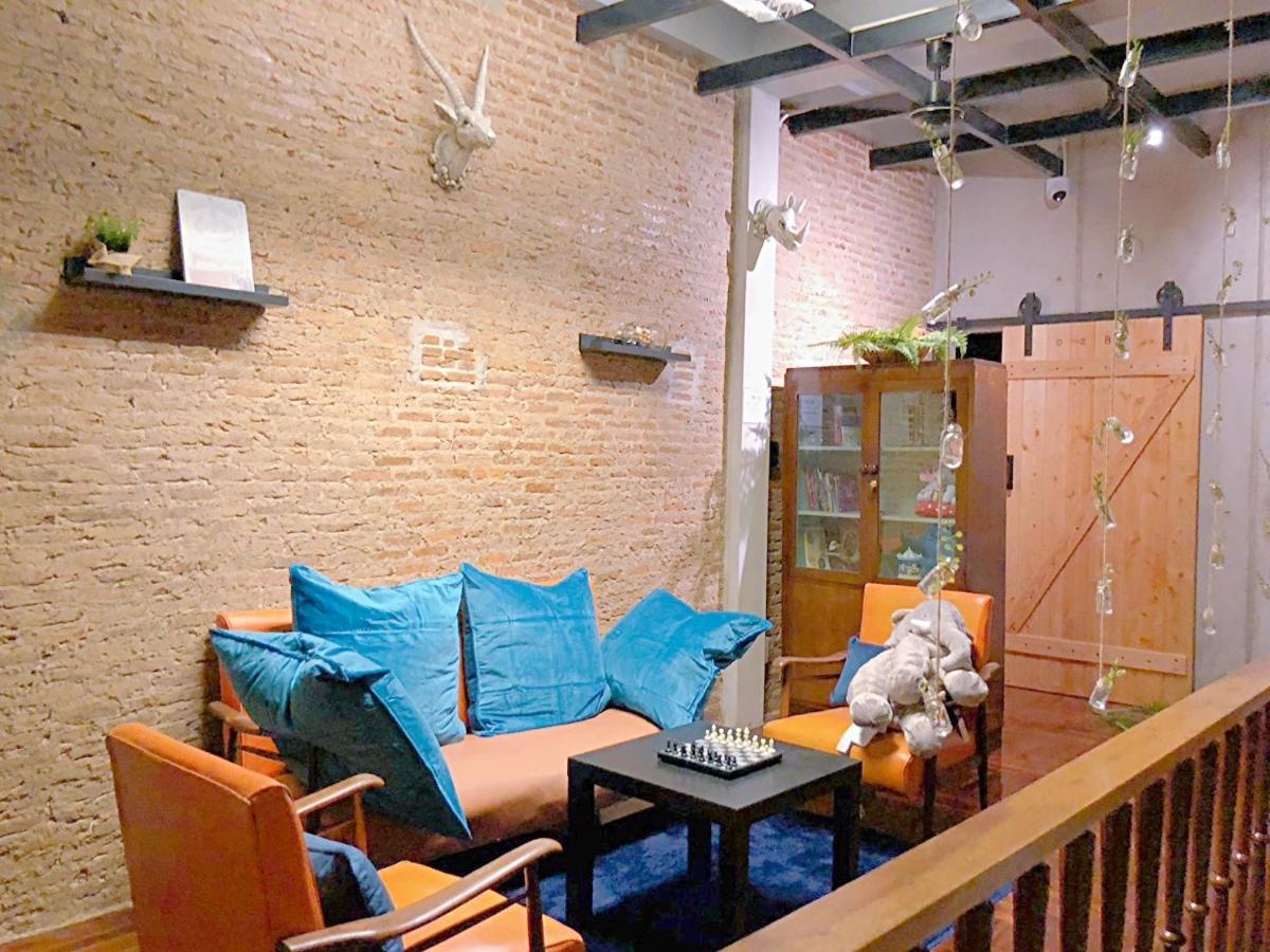 Meemaw'S House Hostel Μπανγκόκ Εξωτερικό φωτογραφία